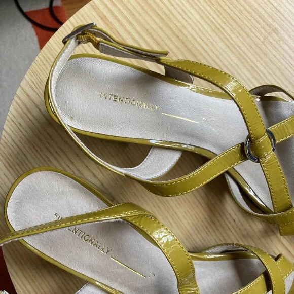 INTENTIONALLY BLANK Kimora Heeled Sandals Size 8 - Picture 3 of 4